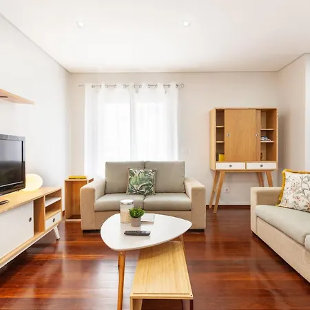 D&s - Family Ii Apartment Porto