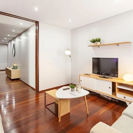 D&s - Family Ii Apartment Porto